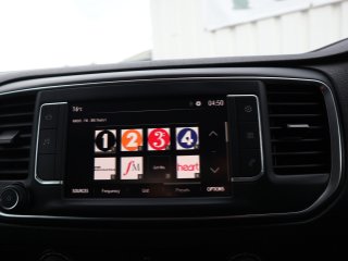 /photos/8543/8f8e7838-0c8f-f37c-3b1e-4a7a88d29043_i320x240.jpg