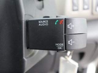 /photos/8543/b5067a08-7388-6967-8faa-f4e596118ef8_i320x240.jpg